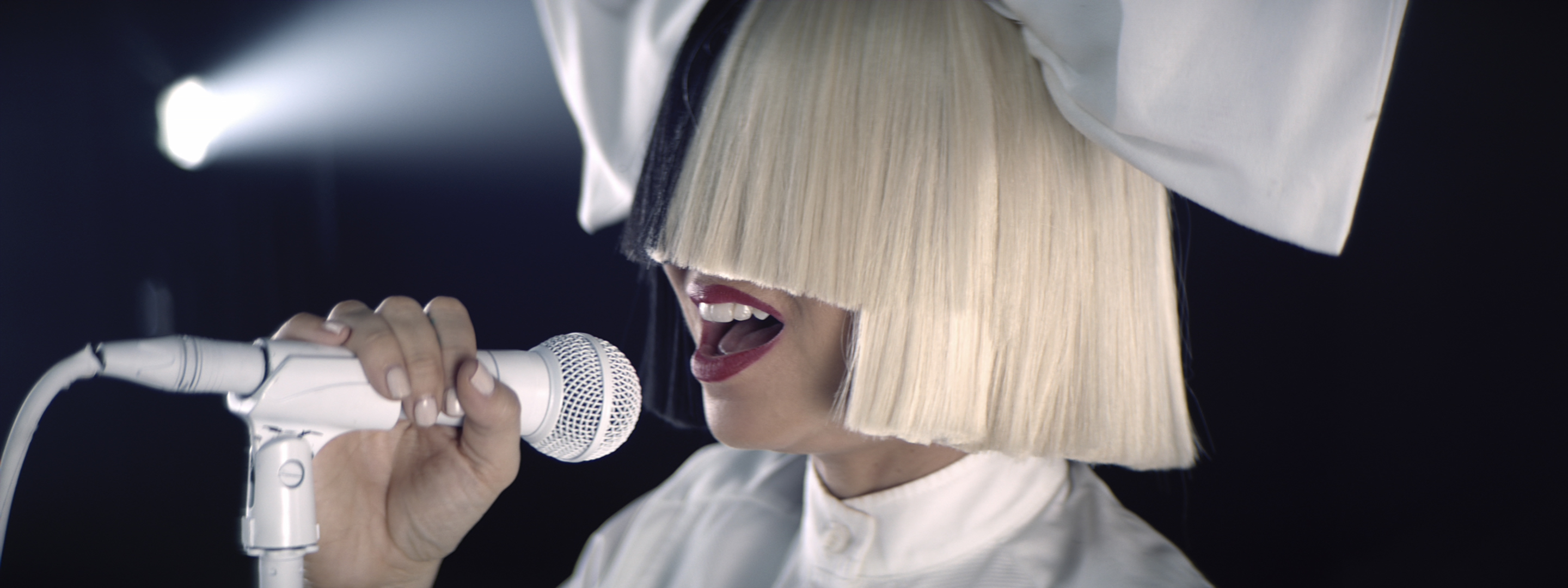 Sia: Nostalgic For The Present